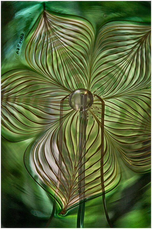 Glass leaf no 1 pres s